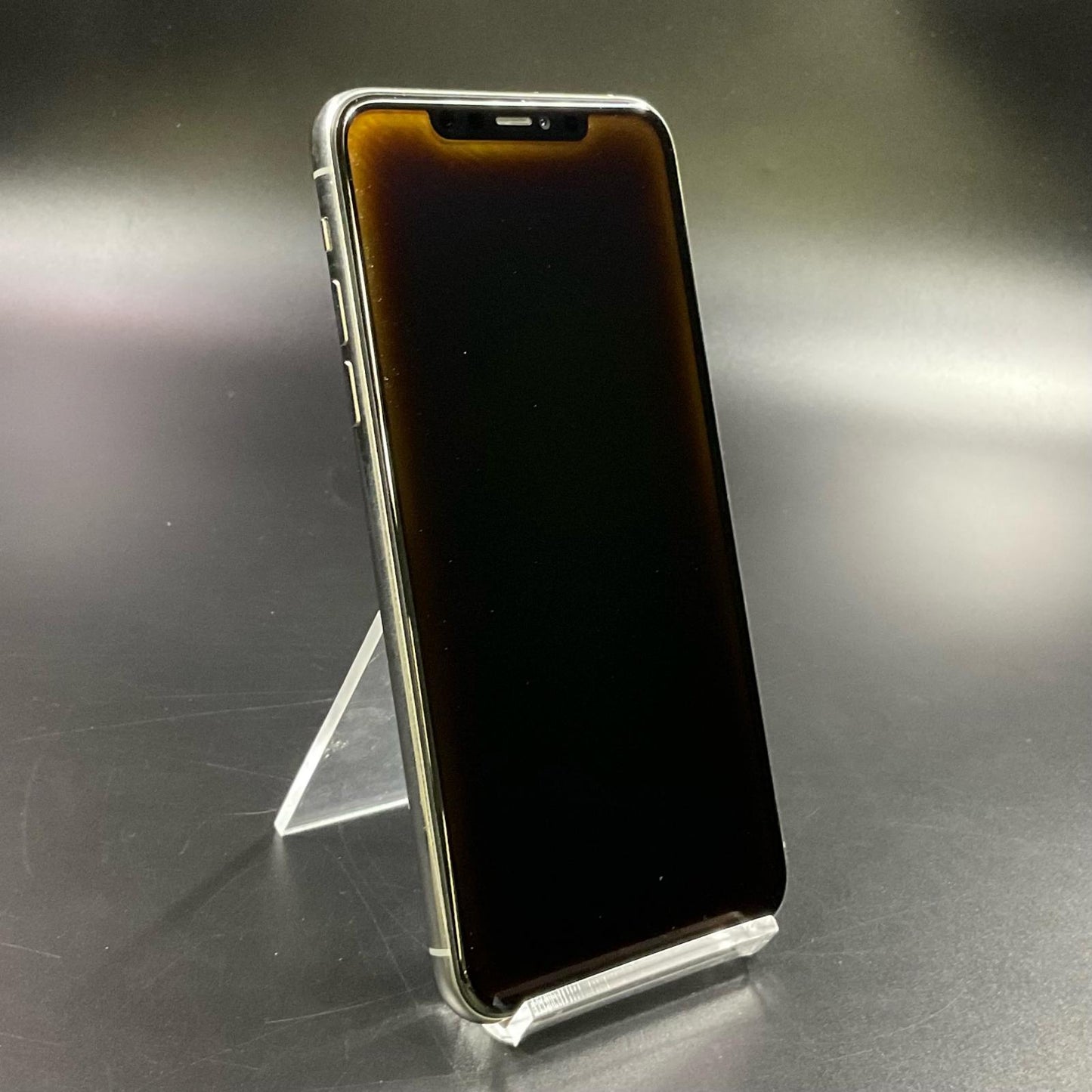 【全額返金保証】【最速発送】Apple iPhone iPhone 11 Pro Max Pro Max 256GB シルバー Softbank 白ロム 動作確認済 77%