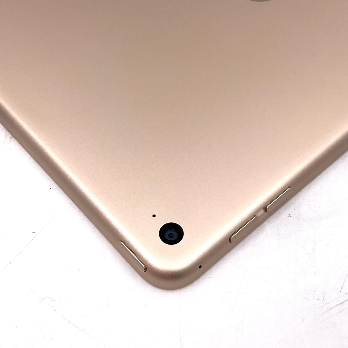 【全額返金保証】【最速発送】Apple iPad mini 7.9インチ 第4世代 128GB ゴールド Wi-Fi 動作確認済