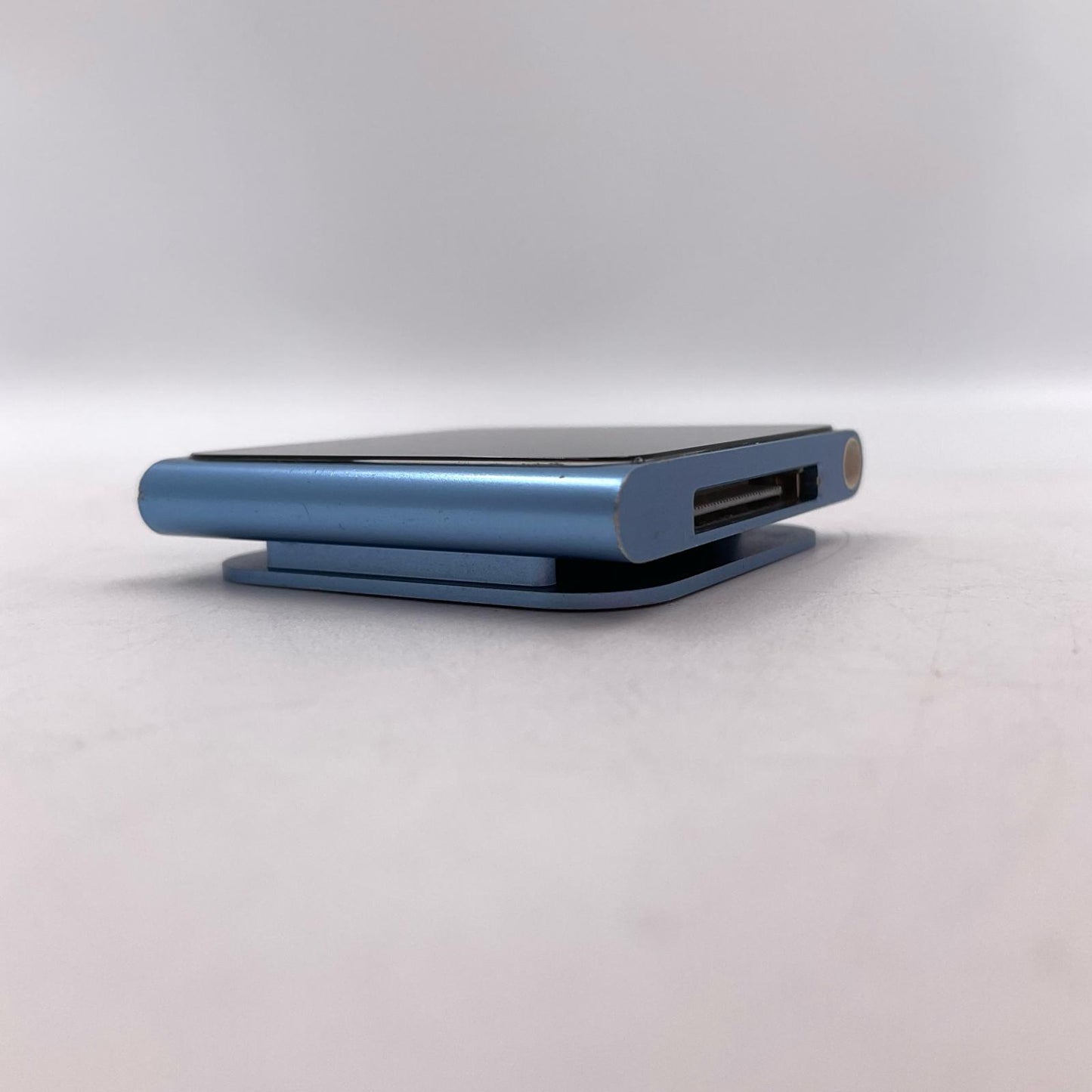 【全額返金保証】【最速発送】Apple iPod nano（第6世代） MC695J/A 美品 動作確認済