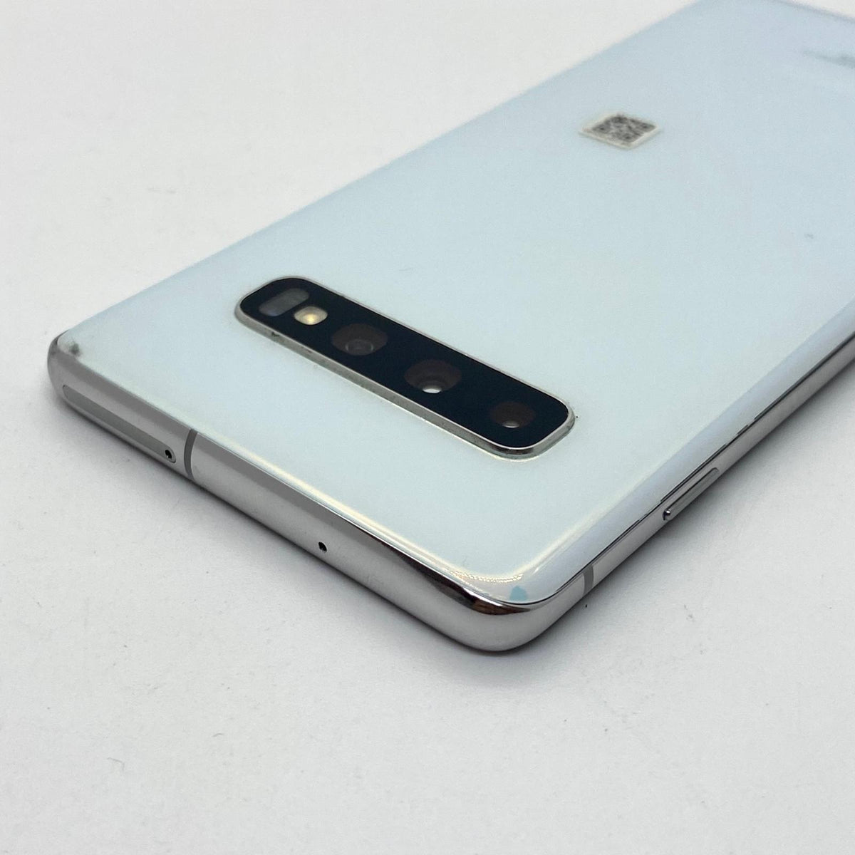 【全額返金保証】【最速発送】SAMSUNG Galaxy S10 128GB docomo SC-03L 白ロム 動作確認済
