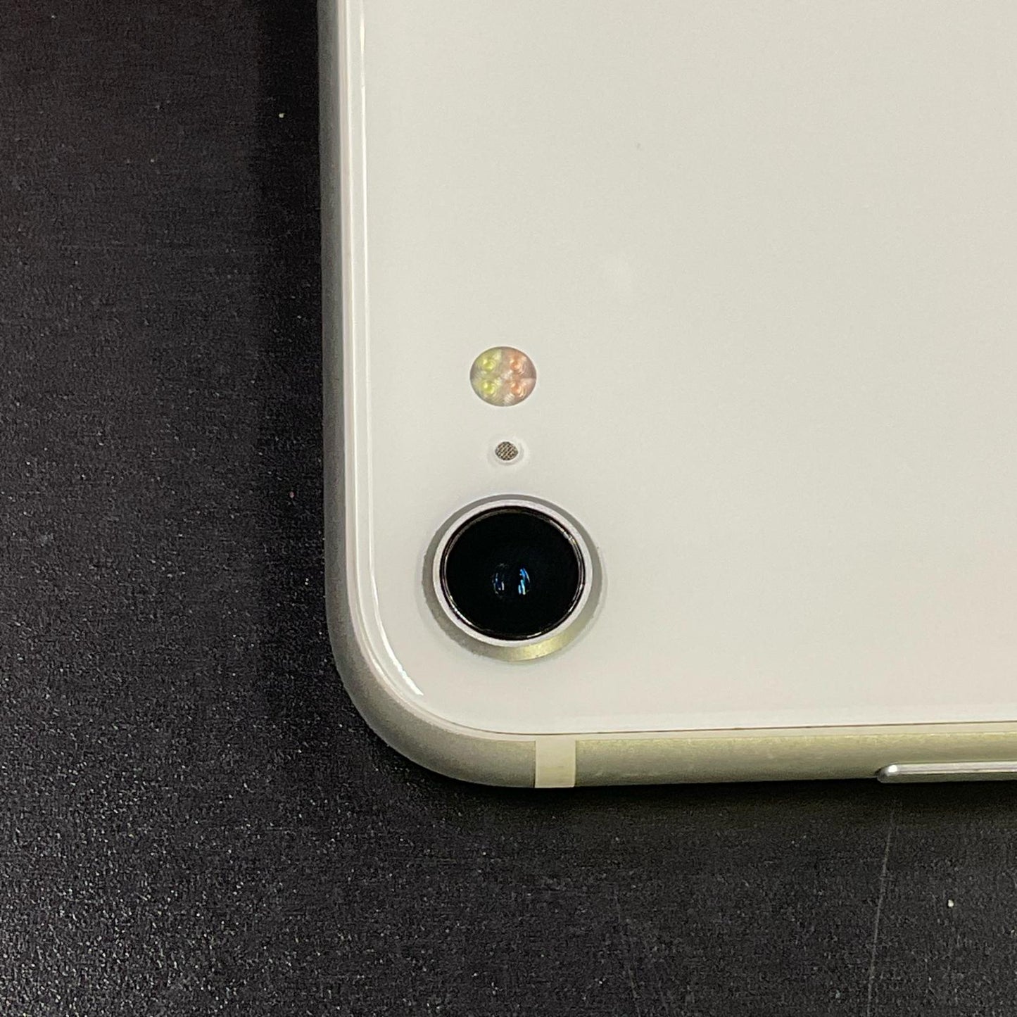 【全額返金保証】【最速発送】Apple iPhone iPhone SE（第2世代） 64GB ホワイト SIMフリー 白ロム 動作確認済 100%