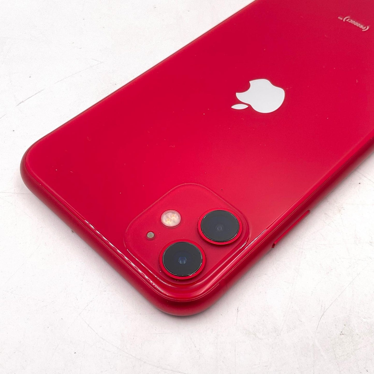 【全額返金保証】【最速発送】Apple iPhone iPhone 11 64GB (PRODUCT)RED docomo 白ロム 動作確認済 79%