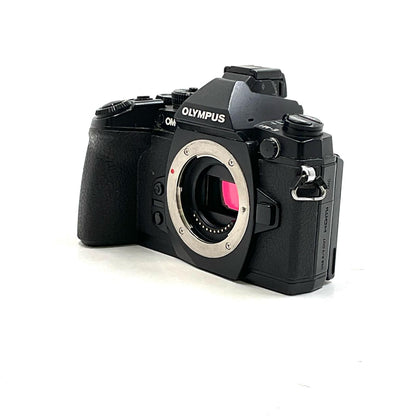【最速発送】OLYMPUS デジタル一眼 OM-D E-M1 ボディ ブラック【難有】