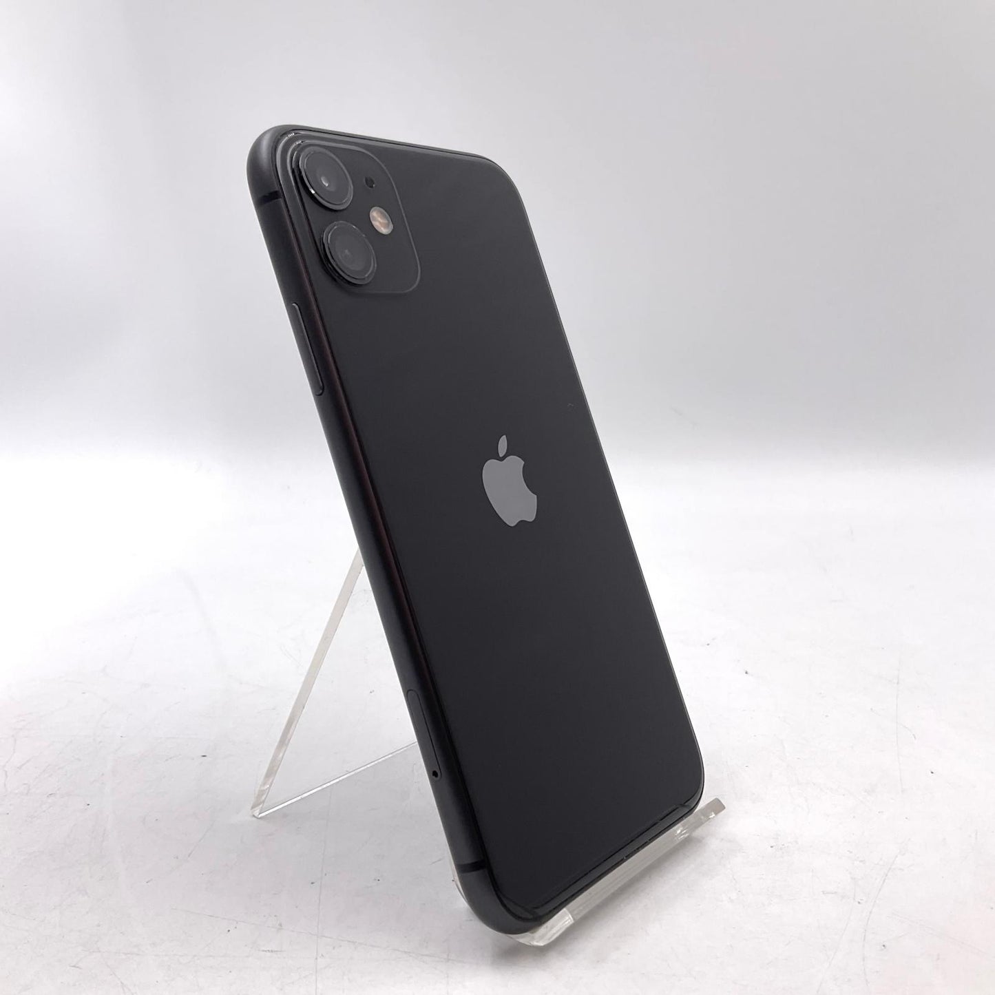 【全額返金保証】【最速発送】Apple iPhone iPhone 11 128GB ブラック docomo SIMフリー 白ロム 動作確認済 73%