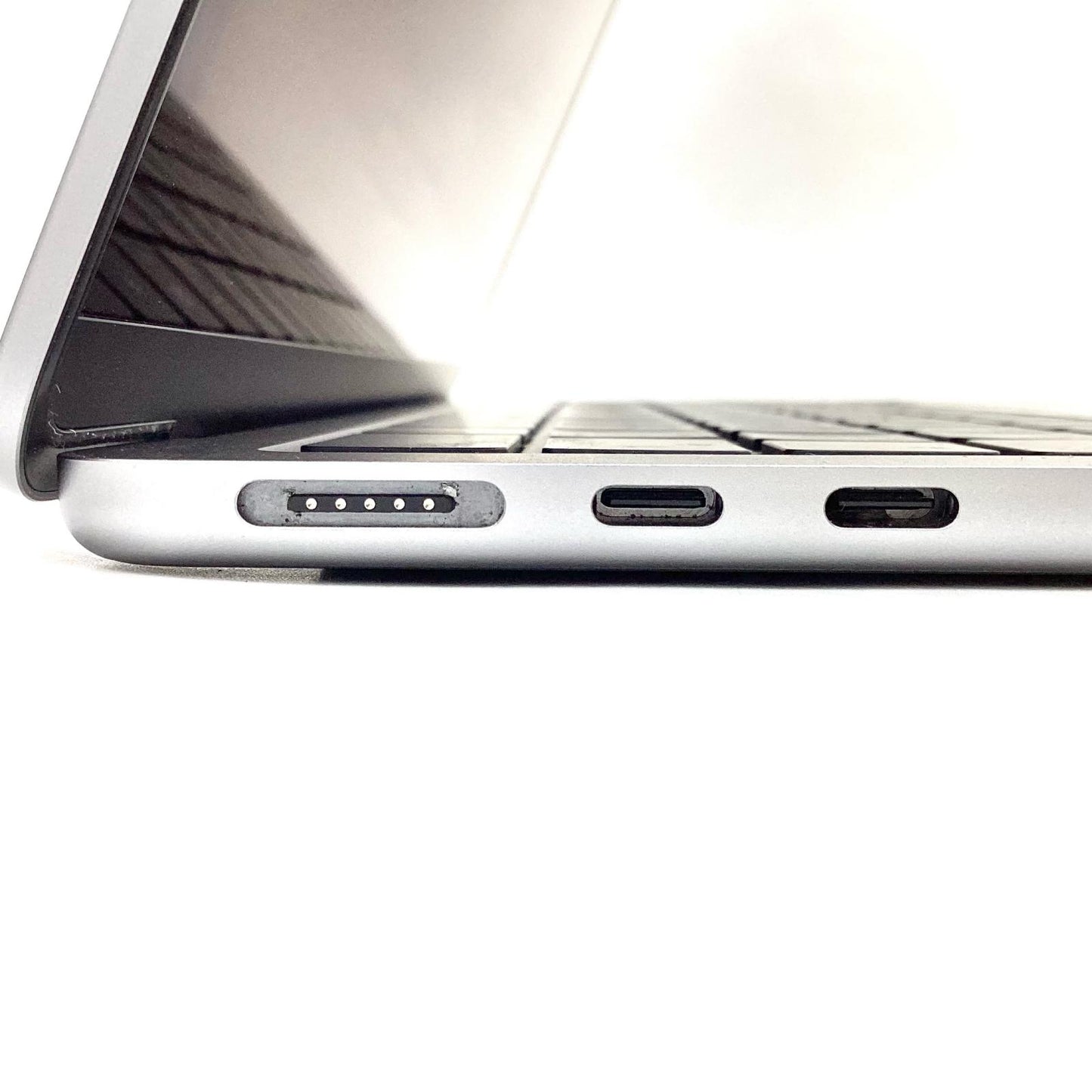 【全額返金保証】【最速発送】Apple MacBook Air 13.6インチ 2024 Apple M3 8GB 256GB スペースグレイ 95.2% 美品 動作確認済