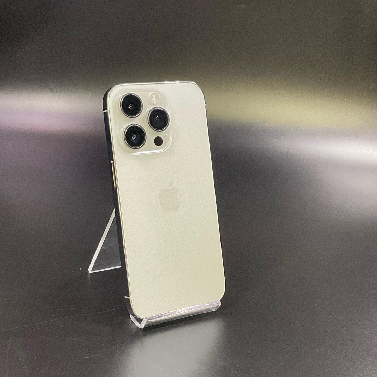 【全額返金保証】【最速発送】Apple iPhone 14 Pro 128GB シルバー docomo SIMフリー 白ロム 動作確認済 77%