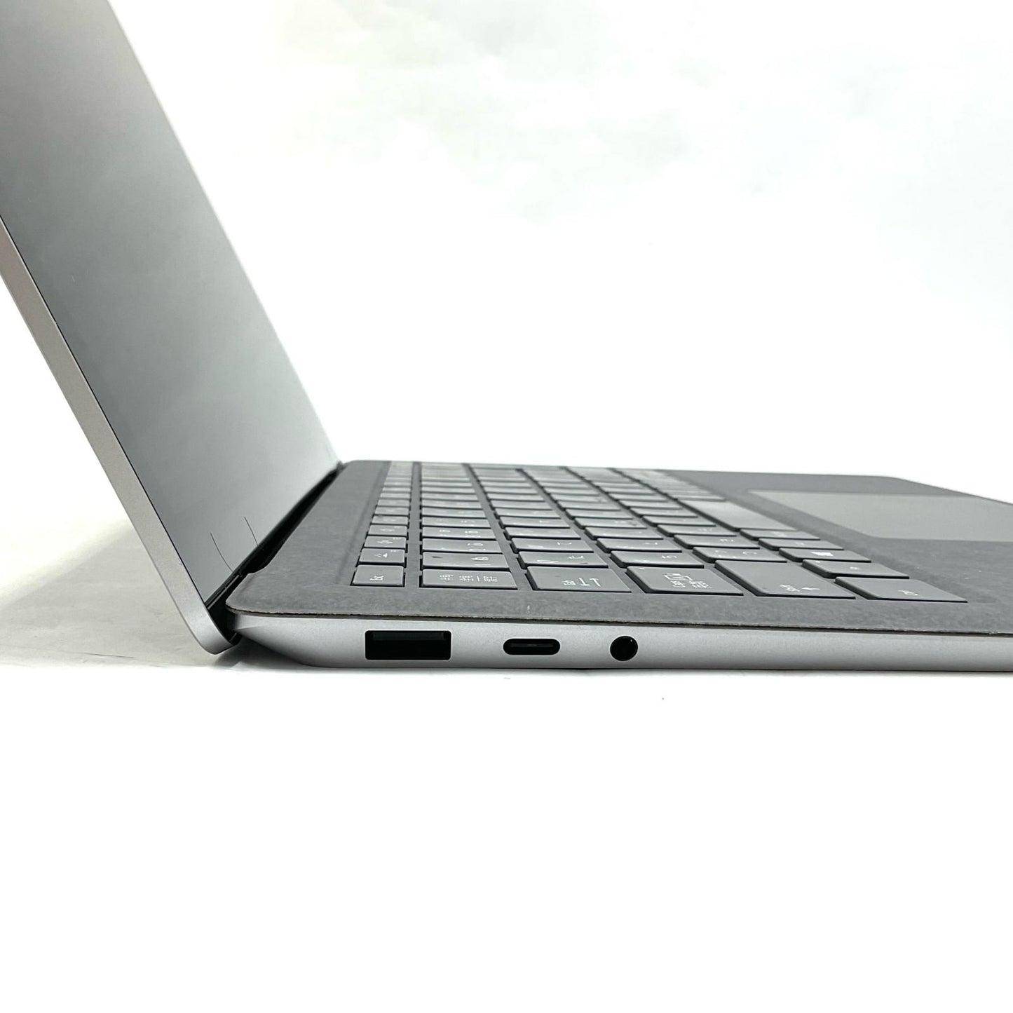 【全額返金保証】【最速発送】Microsoft Surface Laptop 4 5PB-00020 Ryzen 5 Microsoft Surface Edition 8GB M.2 SSD 256GB 91.6% 美品 動作確認済