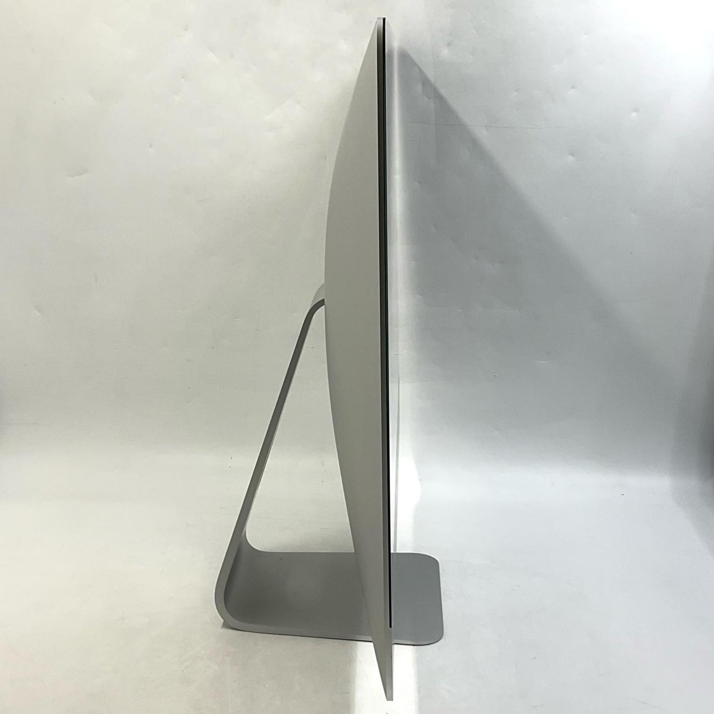【最速発送】Apple iMac 27インチ クアッドコア intel core i7 32GB フュージョンドライブ 2TB シルバー【難有】