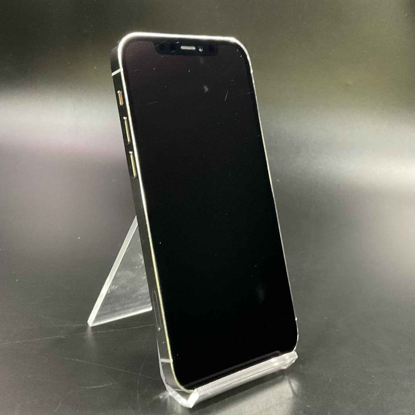 【全額返金保証】【最速発送】Apple iPhone iPhone 12 Pro 256GB シルバー docomo SIMフリー 白ロム 美品 動作確認済 88%