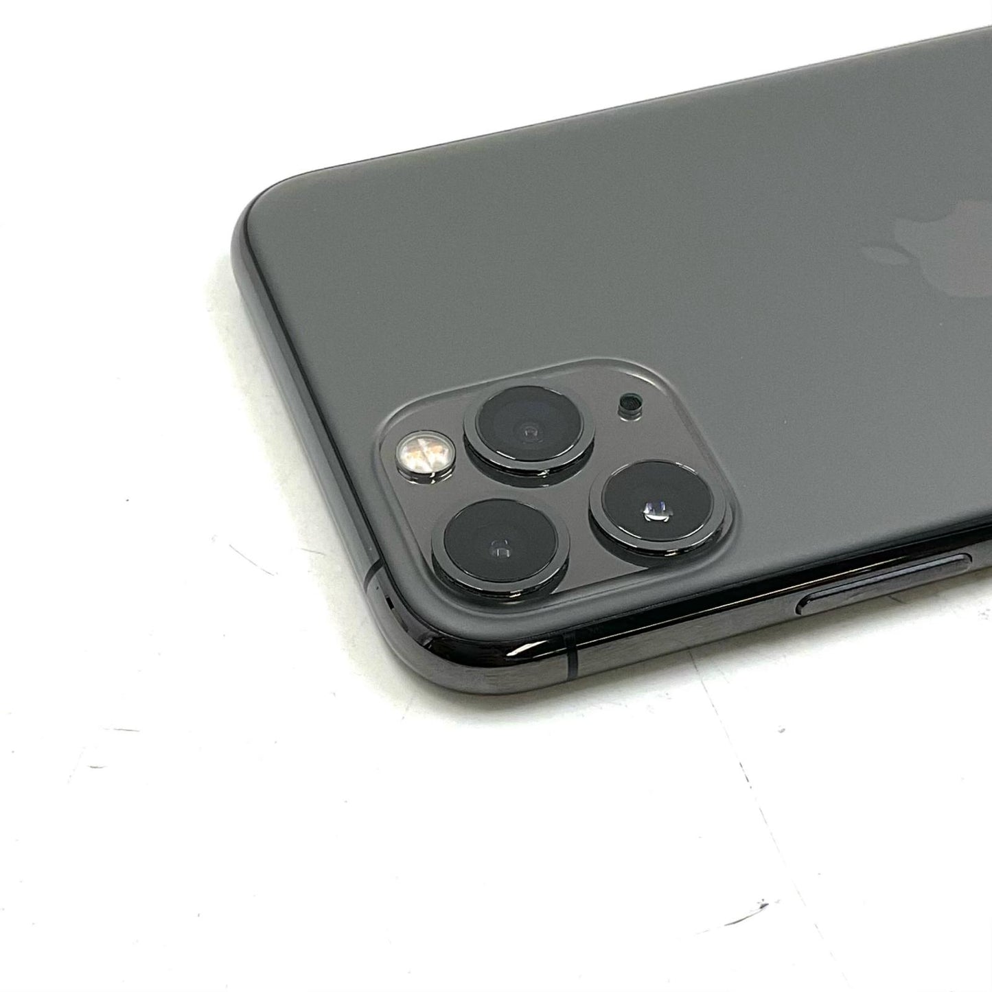【全額返金保証】【最速発送】Apple iPhone iPhone 11 Pro 64GB スペースグレイ docomo SIMフリー 白ロム 美品 動作確認済 93%