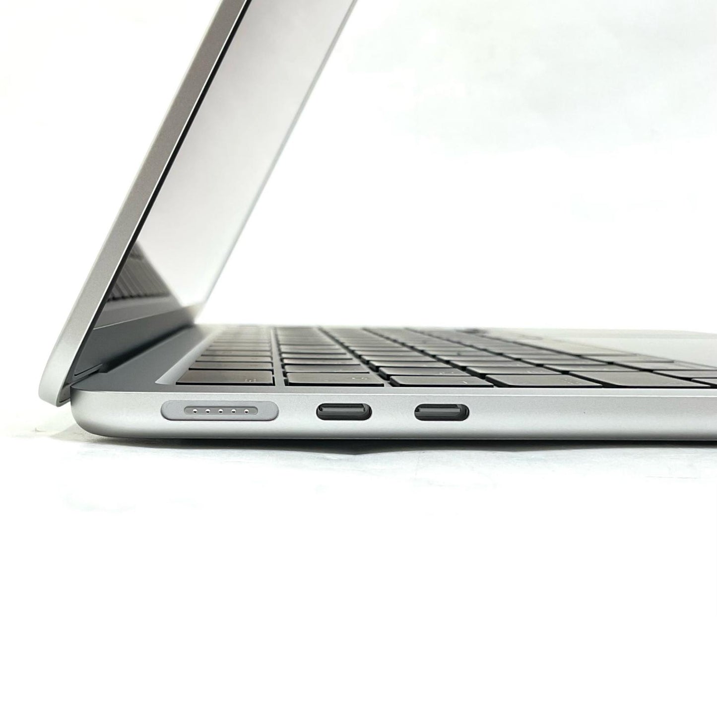 【全額返金保証】【最速発送】Apple MacBook Air 13.6インチ 2026 Apple M5 16GB 512GB シルバー 100% 超美品 動作確認済