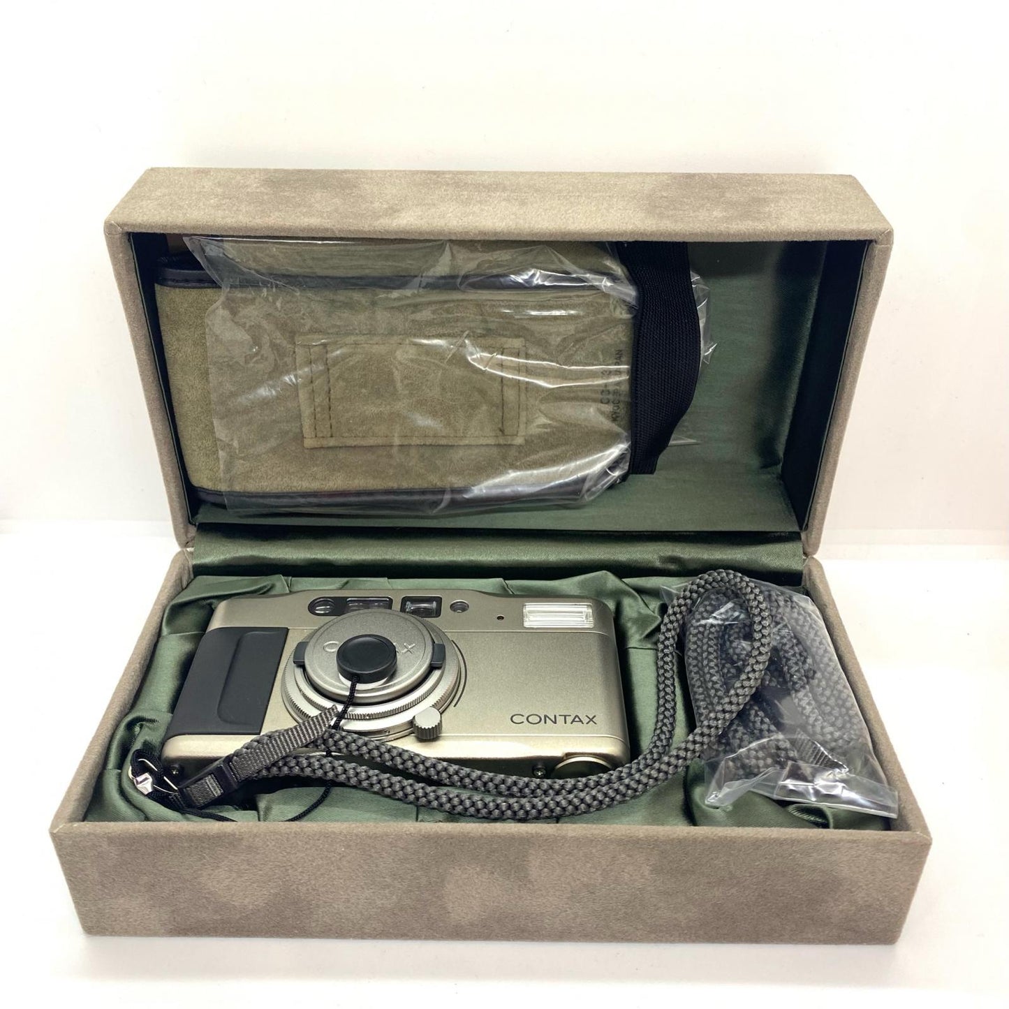 【最速発送】CONTAX CONTAX T VS【難有】