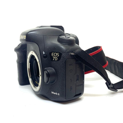【最速発送】Canon デジタル一眼 Canon EOS 7D MarkII【難有】