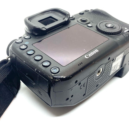 【最速発送】Canon デジタル一眼 Canon EOS 7D MarkII【難有】