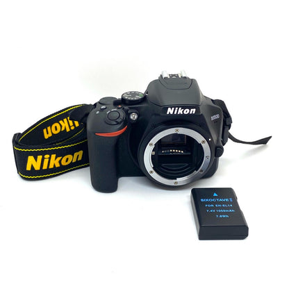 【全額返金保証】【最速発送】Nikon デジタル一眼 D3500 ダブルズームキット ブラック 美品 動作確認済