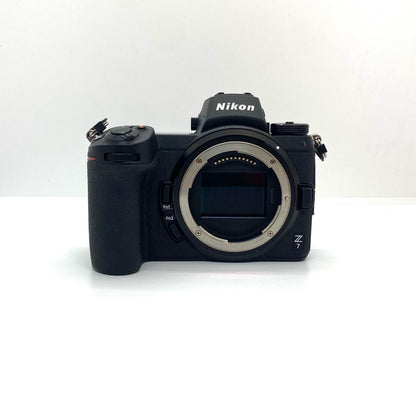 【全額返金保証】【最速発送】Nikon デジタル一眼 NIKON Z7 ボディ 超美品 動作確認済