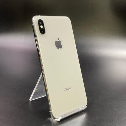 【全額返金保証】【最速発送】Apple iPhone iPhone XS Max 256GB シルバー docomo SIMフリー 白ロム 動作確認済 83%