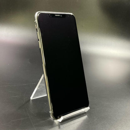 【全額返金保証】【最速発送】Apple iPhone iPhone XS Max 256GB シルバー docomo SIMフリー 白ロム 動作確認済 83%