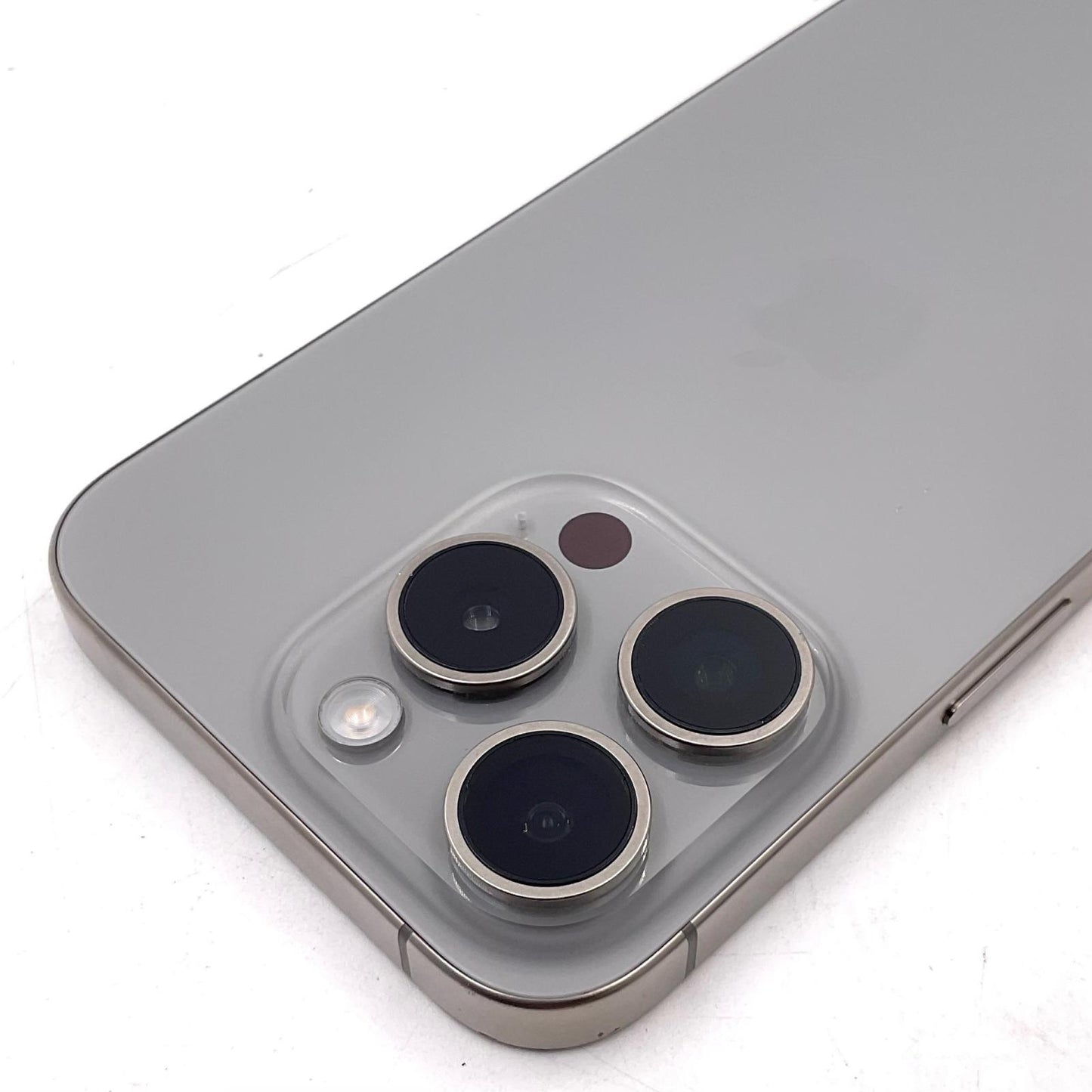 【全額返金保証】【最速発送】Apple iPhone iPhone 15 Pro 128GB ナチュラルチタニウム SIMフリー 白ロム 動作確認済 87%