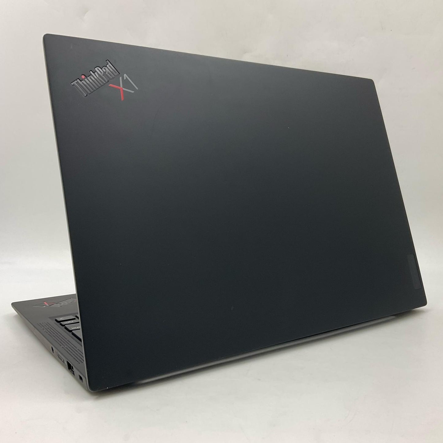 【全額返金保証】【最速発送】Lenovo ThinkPad X1 Carbon Gen 10 12th Gen Core i5-1250P 16GB SSD 256GB 動作確認済