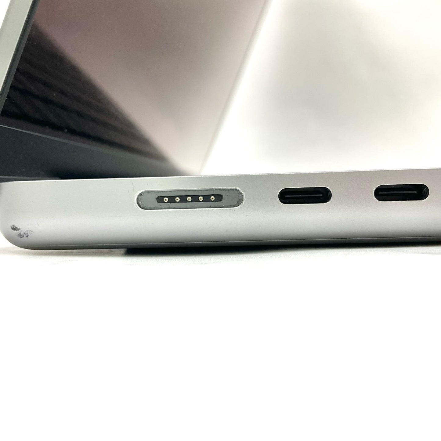 【全額返金保証】【最速発送】Apple MacBook Pro 16インチ 2021 Apple M1 Max 64GB 1TB スペースグレイ 87% 動作確認済