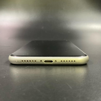 【最速発送】Apple iPhone iPhone 11 128GB ホワイト docomo SIMフリー 白ロム【難有】 76%