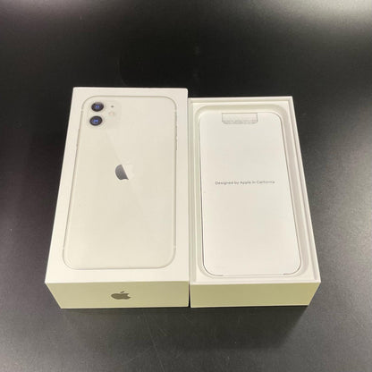 【最速発送】Apple iPhone iPhone 11 128GB ホワイト docomo SIMフリー 白ロム【難有】 76%