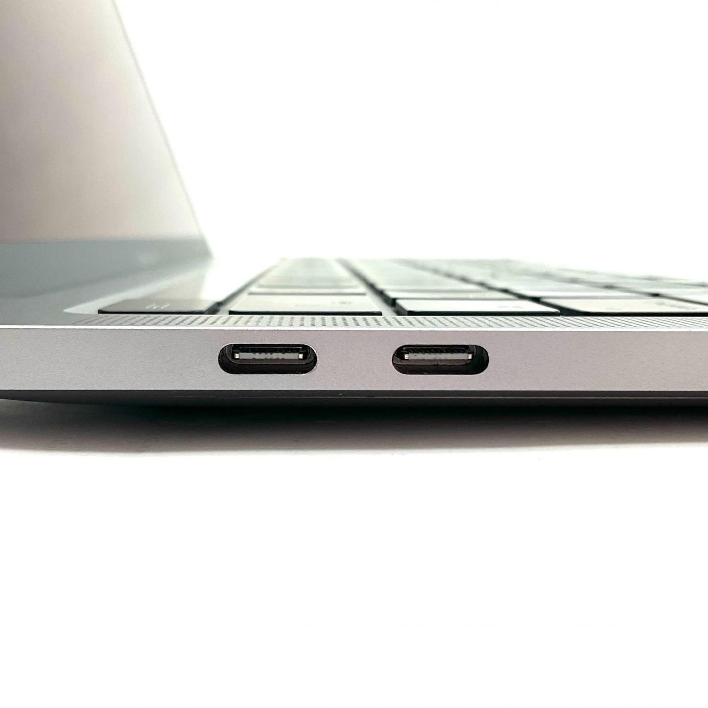 【全額返金保証】【最速発送】Apple MacBook Pro 13.3インチ 2020 Apple M1 16GB 1TB スペースグレイ 83.8% 動作確認済