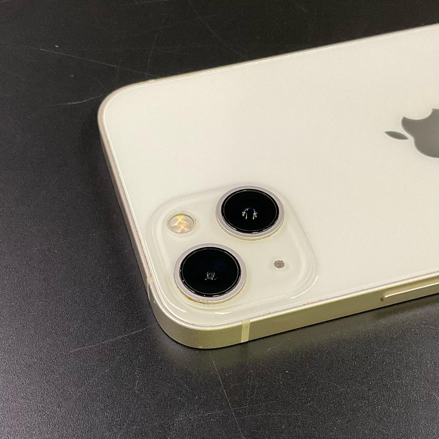 【最速発送】Apple iPhone iPhone 13 128GB スターライト Softbank SIMフリー 白ロム【難有】 82%