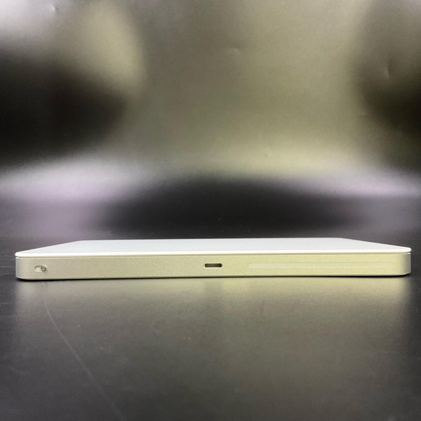 【全額返金保証】【最速発送】Apple Magic Trackpad 2 A1535 EMC:2733 美品 動作確認済