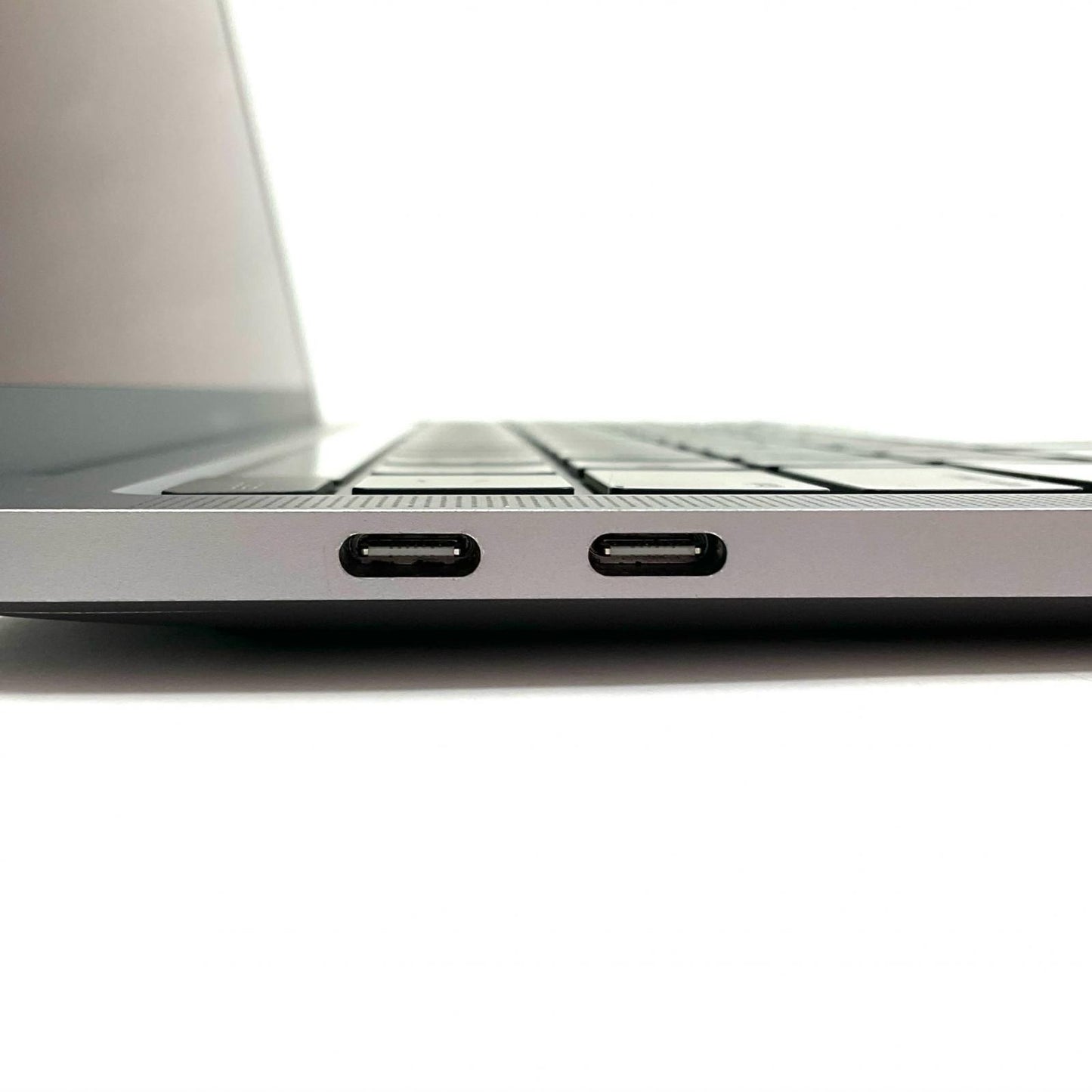 【全額返金保証】【最速発送】Apple MacBook Pro 13.3インチ 2022 Apple M2 16GB 256GB スペースグレイ 82% 動作確認済
