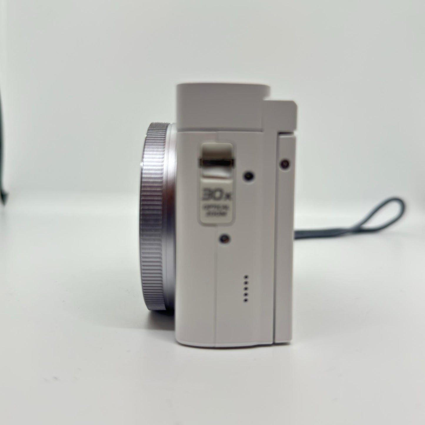 【全額返金保証】【最速発送】Panasonic コンパクトデジタルカメラ DC-TZ99 動作確認済
