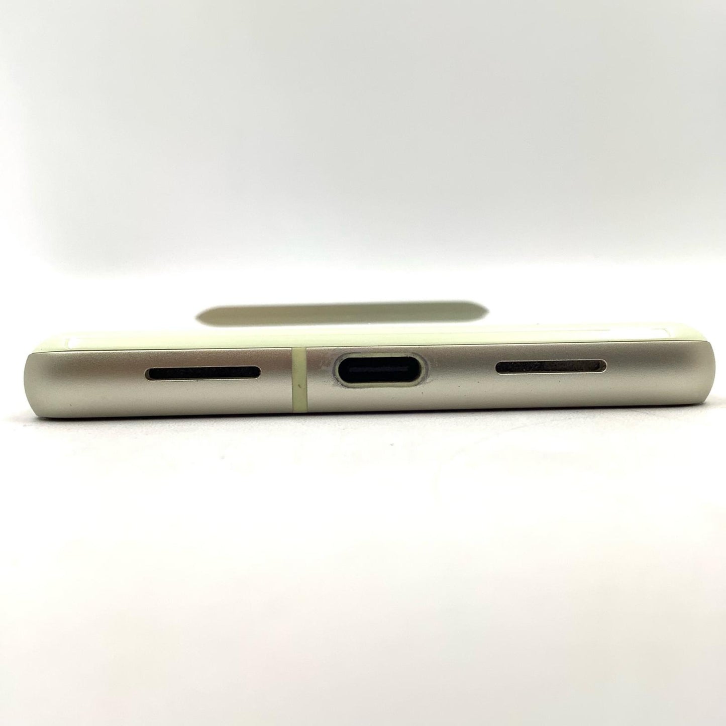 【全額返金保証】【最速発送】Google Pixel 7 128GB Lemongrass au G03Z5 白ロム 美品 動作確認済