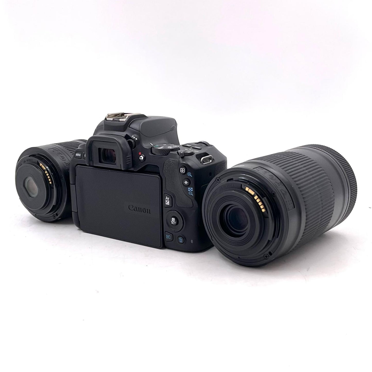 【全額返金保証】【最速発送】Canon デジタル一眼 EOS Kiss X10 ダブルズームキット 美品 動作確認済
