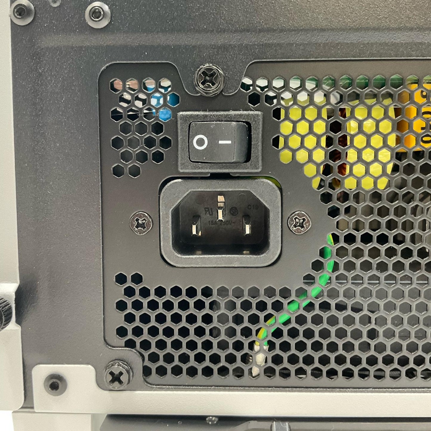 【全額返金保証】【最速発送】フロンティア ゲーミングデスクトップPC FRGHB760/WS129 intel core i7-14700F 32GB M.2 SSD 1TB NVIDIA GeForce RTX 4070 SUPER 12GB 美品 動作確認済
