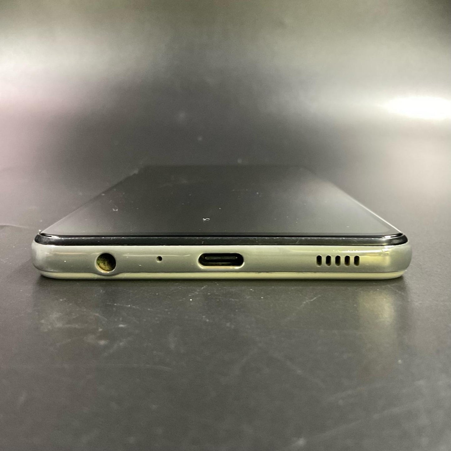 【最速発送】SAMSUNG Galaxy A52 5G 128GB オーサムホワイト docomo SC-53B 白ロム【難有】