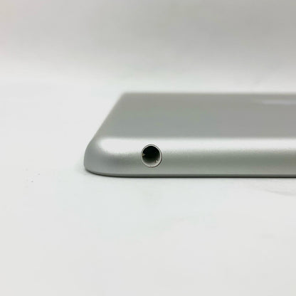 【全額返金保証】【最速発送】Apple iPad iPad 10.2インチ 第9世代 256GB シルバー Wi-Fi 美品 動作確認済