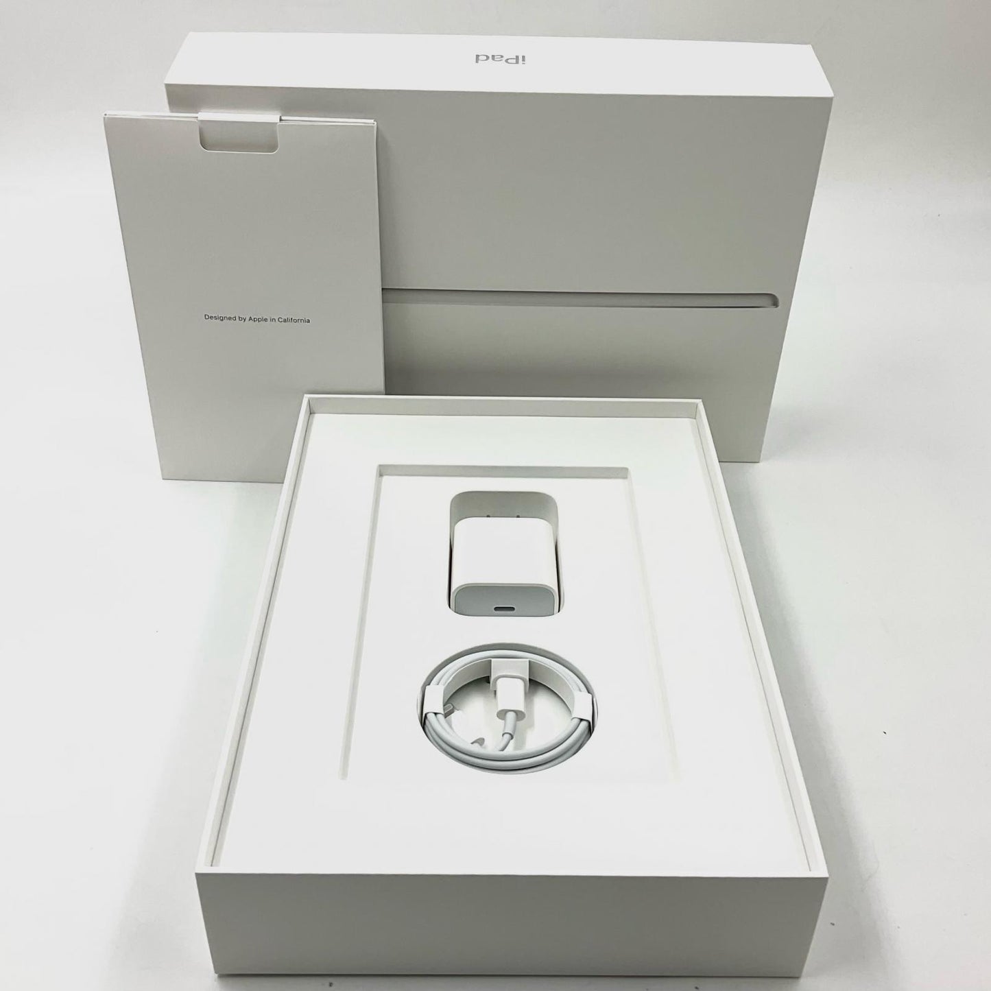 【全額返金保証】【最速発送】Apple iPad iPad 10.2インチ 第9世代 256GB シルバー Wi-Fi 美品 動作確認済
