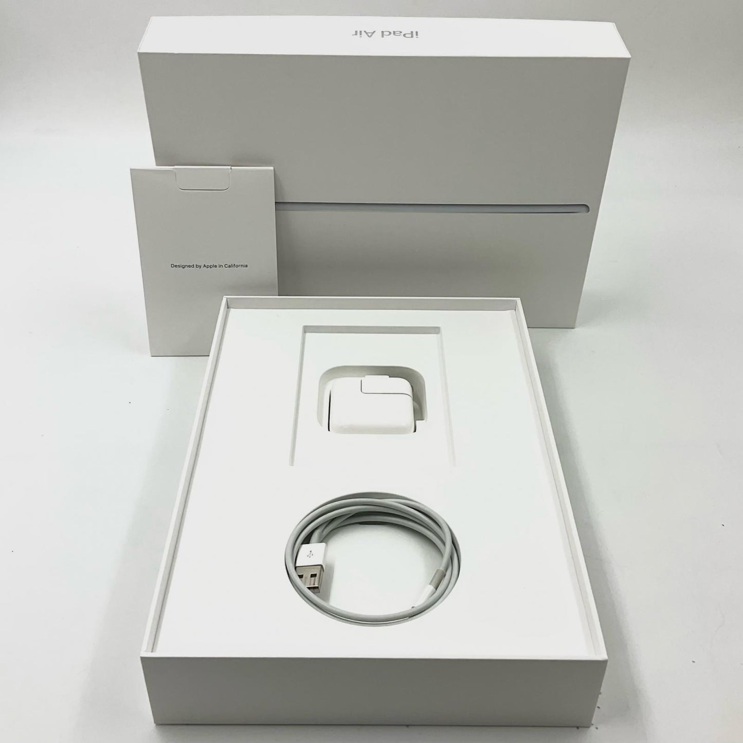 【最速発送】Apple iPad Air 10.5インチ 第3世代 64GB シルバー Wi-Fi 白ロム【難有】