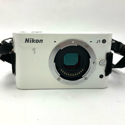 【最速発送】Nikon デジタル一眼 1 J1 ボディ ホワイト【難有】