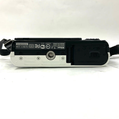 【最速発送】Nikon デジタル一眼 1 J1 ボディ ホワイト【難有】
