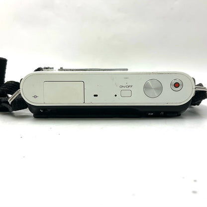 【最速発送】Nikon デジタル一眼 1 J1 ボディ ホワイト【難有】
