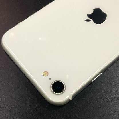 【全額返金保証】【最速発送】Apple iPhone iPhone SE（第2世代） 64GB スターライト au SIMフリー 白ロム 動作確認済 71%