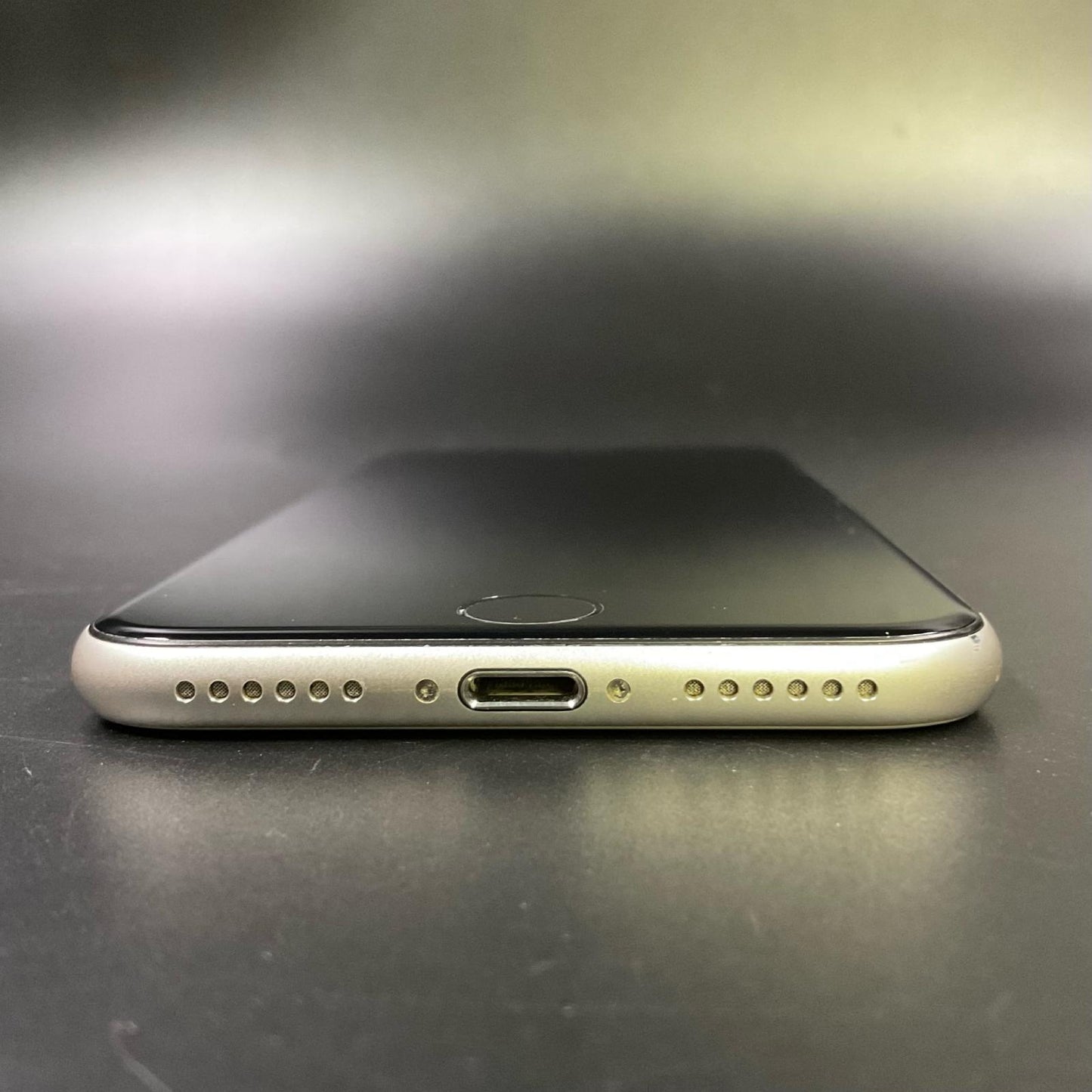 【全額返金保証】【最速発送】Apple iPhone iPhone SE（第3世代） 64GB スターライト 楽天モバイル 動作確認済 73%