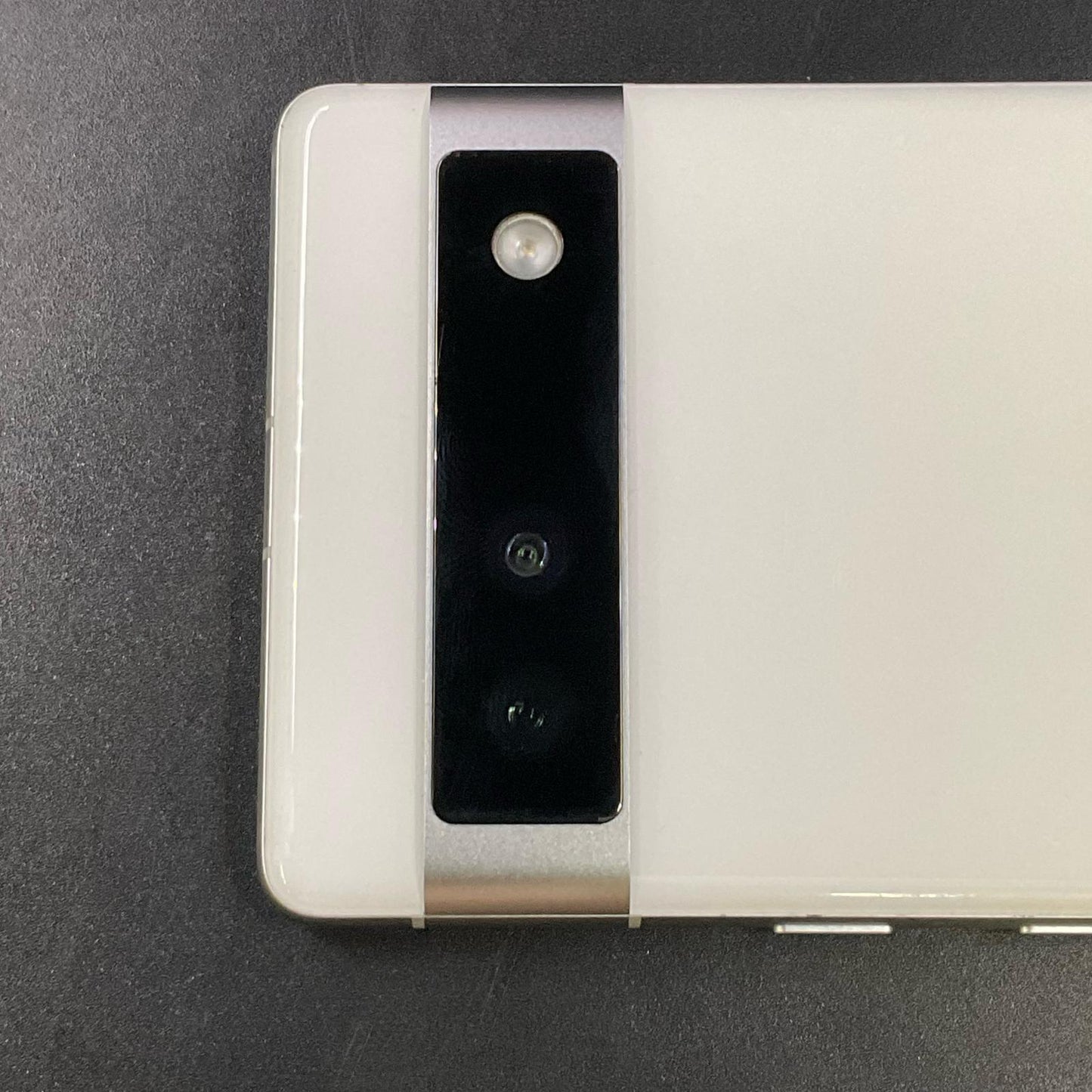 【全額返金保証】【最速発送】Google Pixel 7a 128GB Snow Softbank G82U8 白ロム 美品 動作確認済