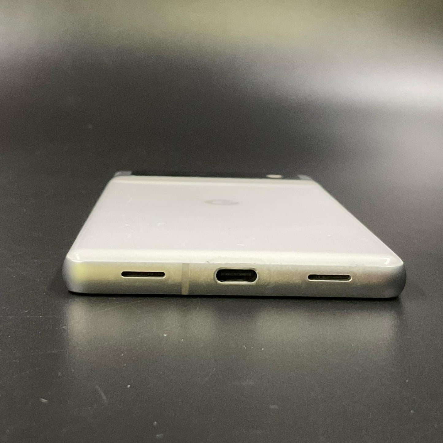 【全額返金保証】【最速発送】Google Pixel 7a 128GB Snow Softbank G82U8 白ロム 美品 動作確認済