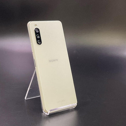 【全額返金保証】【最速発送】Sony Xperia 10 III 128GB ホワイト au SOG04 白ロム 動作確認済