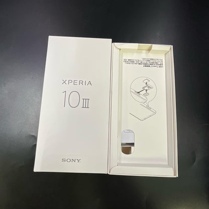 【全額返金保証】【最速発送】Sony Xperia 10 III 128GB ホワイト au SOG04 白ロム 動作確認済