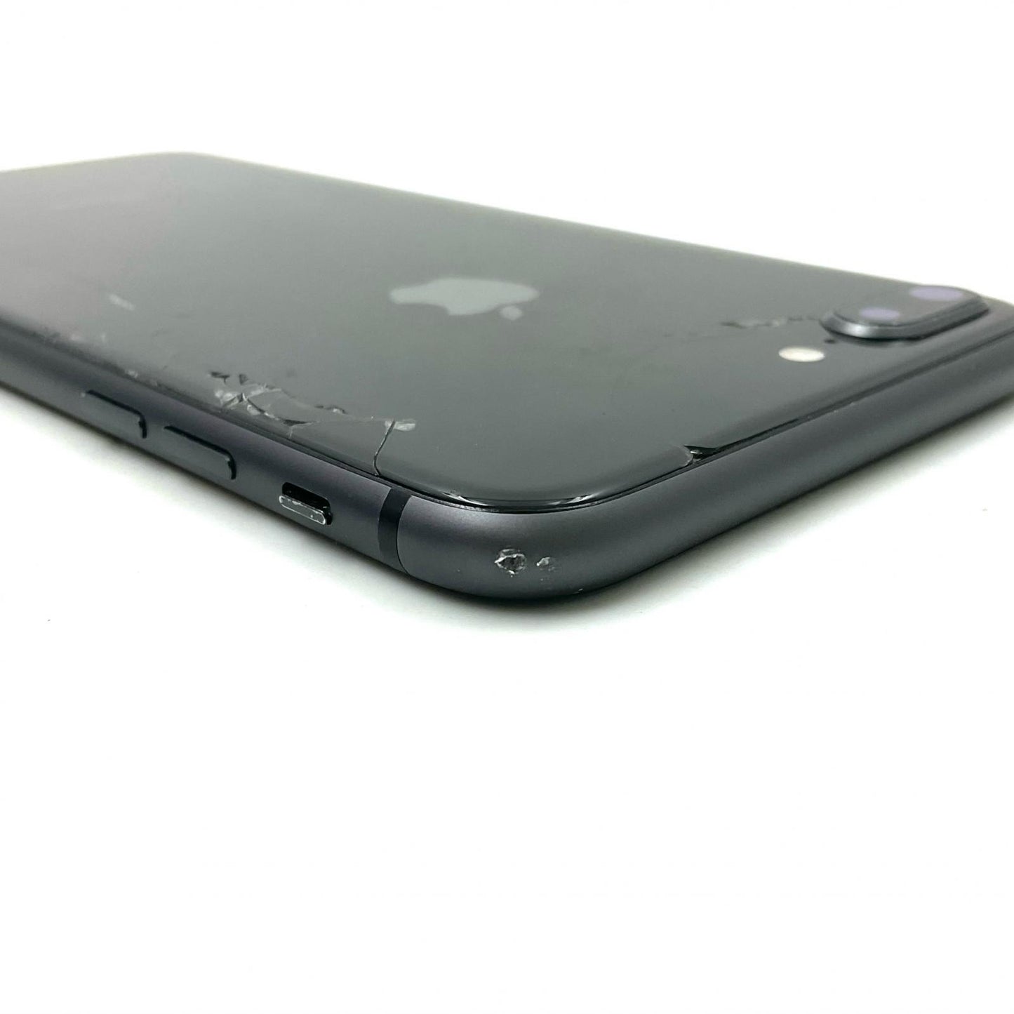【最速発送】Apple iPhone iPhone 8 Plus 64GB スペースグレイ docomo 白ロム【難有】 79%