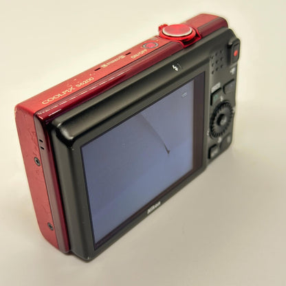 【全額返金保証】【最速発送】Nikon コンパクトデジタルカメラ COOLPIX S6200 レッド 動作確認済